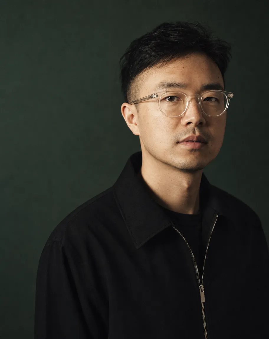 Editorial studio portrait of Jason Liu, Digital Art Director at hubStudio.